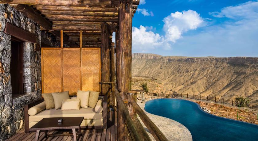 alila-jabal-akhdar-oman-pool-amazing-hotels-the-art-of-travel