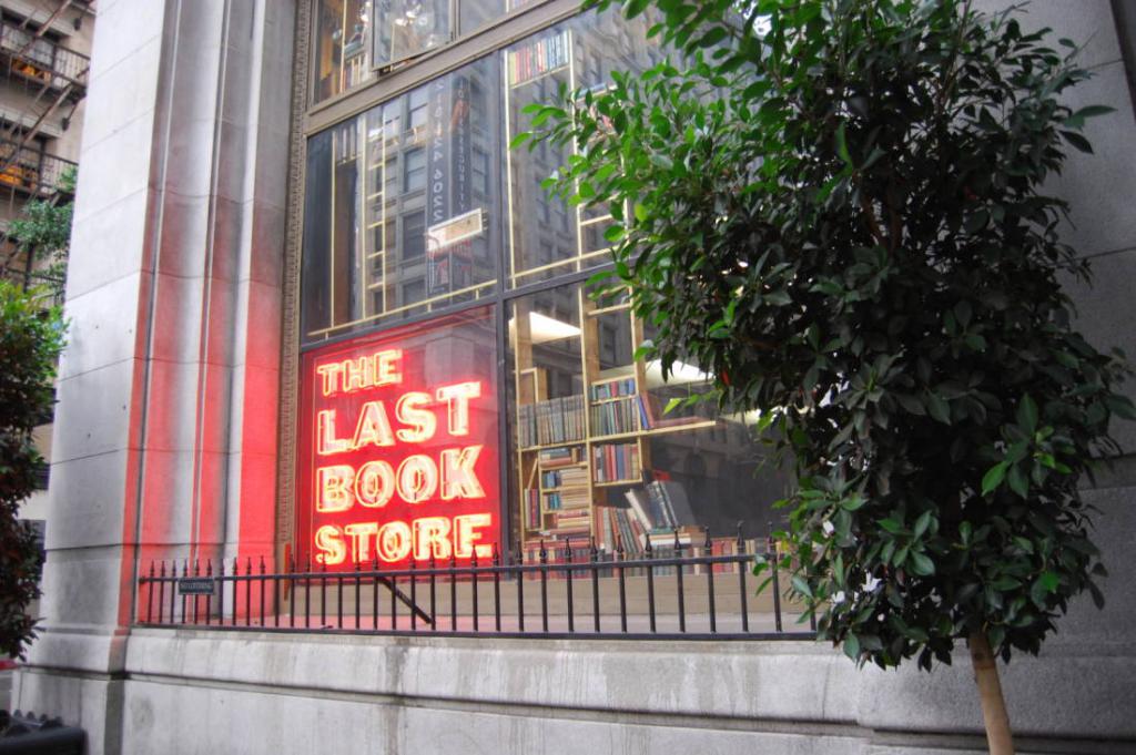 City Guide Downtown Los Angeles The Art of Travel The Last Bookstore 1