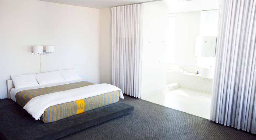 City Guide Downtown Los Angeles The Art of Travel The Standard room