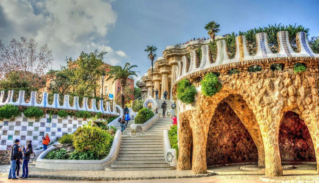 Insiders City Guide Barcelona The Art of Travel Park Guell