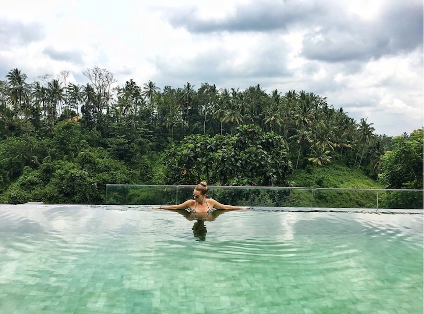 World Traveller Amalie Othilia Brandi Mikkelsen The Art of Travel Pool Bali