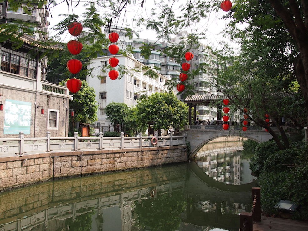 Guangzhou City Guide The Art of Travel Lychee Bay Rice Paper Lamp Bridge