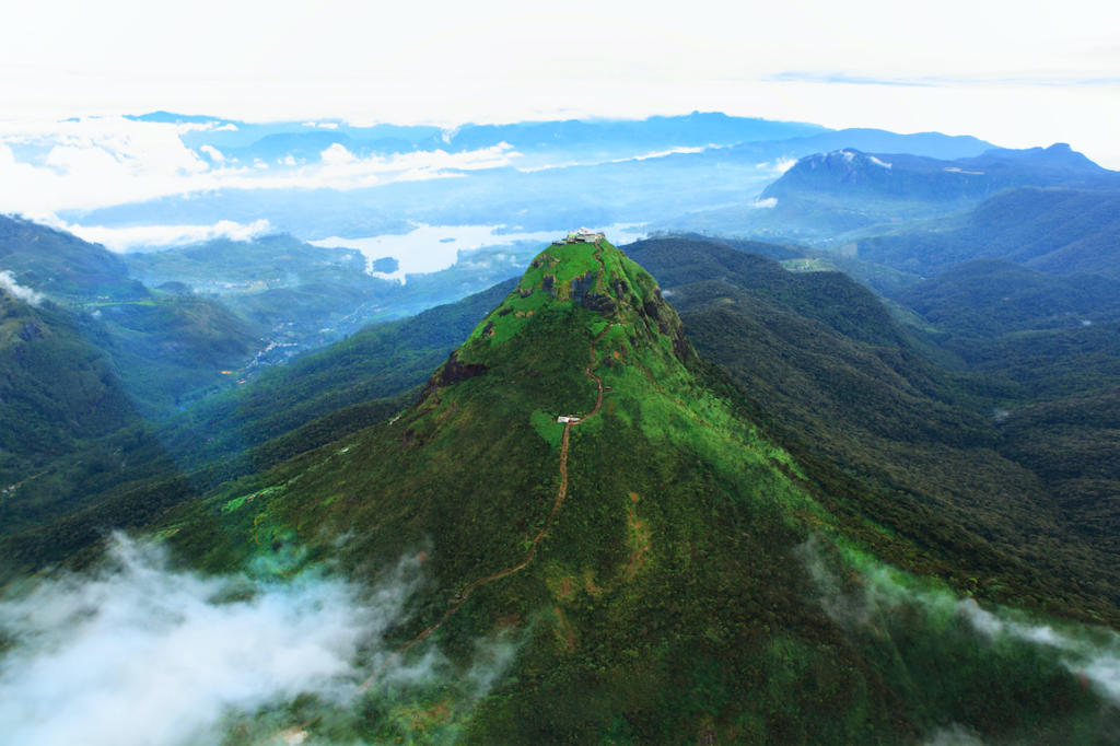 Why you should visit the highlands of Sri Lanka The Art of Travel Adams Peak